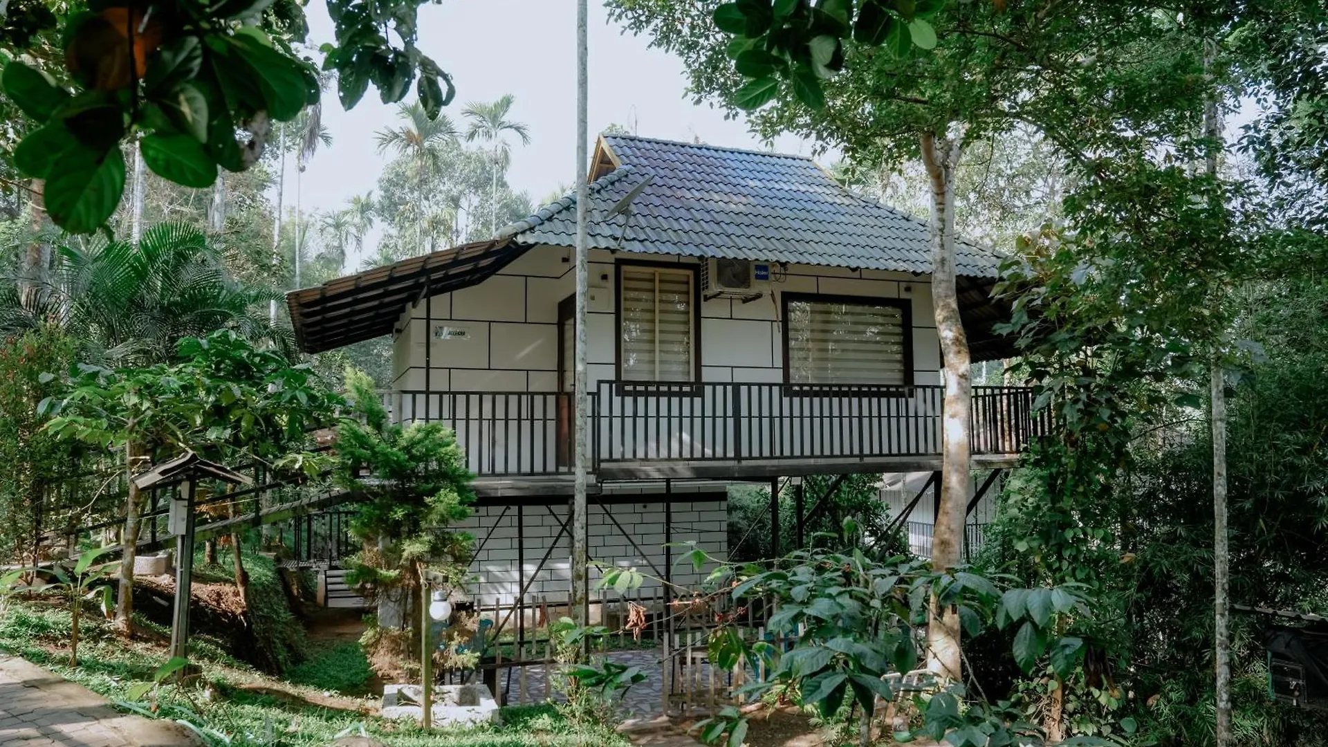***  Hotel Wildside Wayanad India